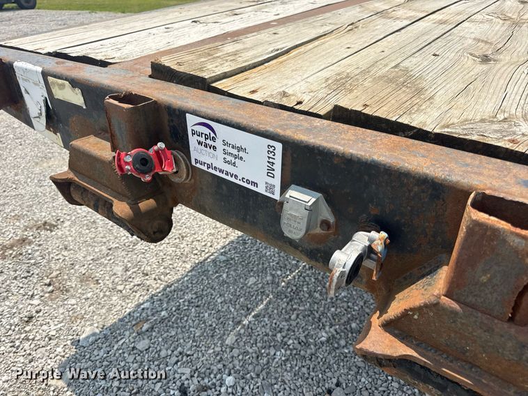 image for item DV4133 1988 Trail King drop deck equipment trailer