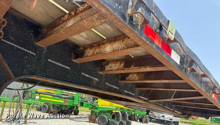 image for item DV4133 1988 Trail King drop deck equipment trailer