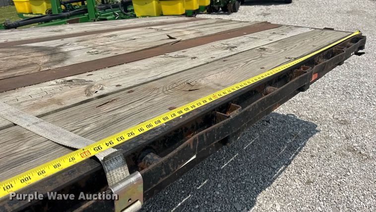 image for item DV4133 1988 Trail King drop deck equipment trailer