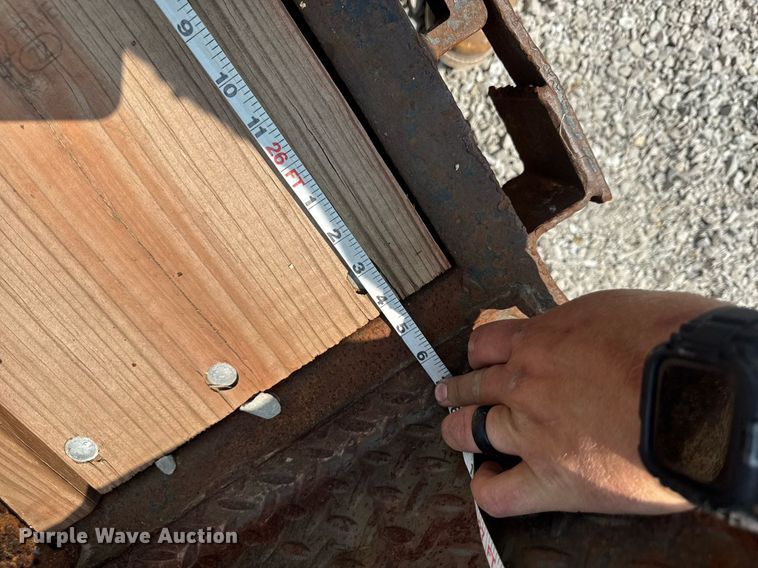 image for item DV4133 1988 Trail King drop deck equipment trailer