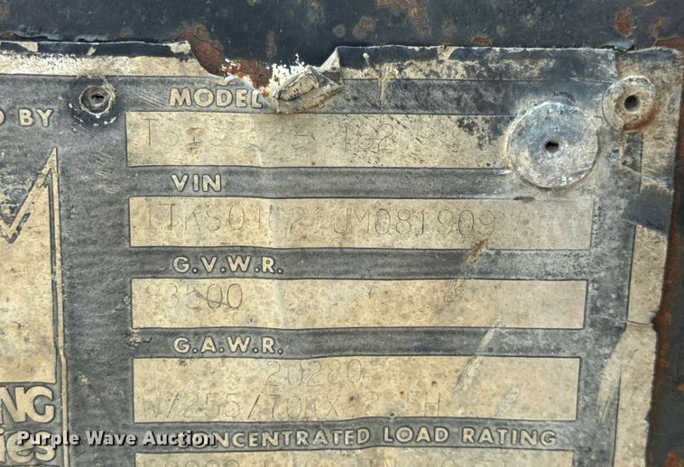 image for item DV4133 1988 Trail King drop deck equipment trailer