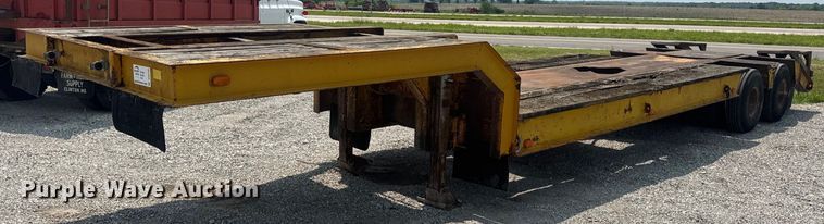 image for item DV4135 1970 Luttig drop deck equipment trailer