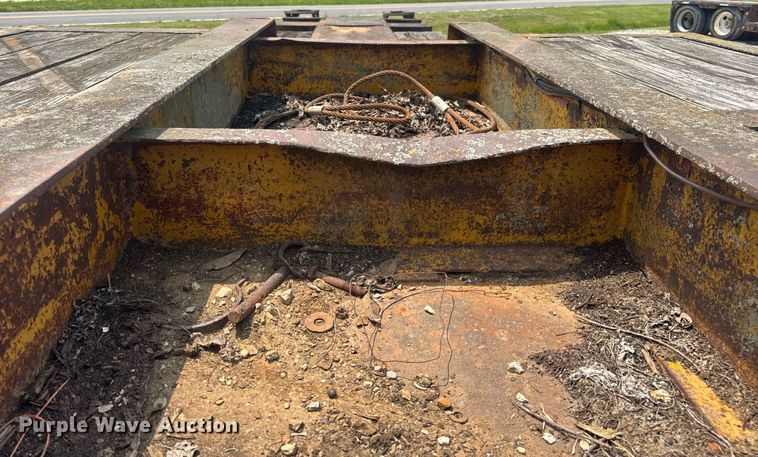 image for item DV4135 1970 Luttig drop deck equipment trailer