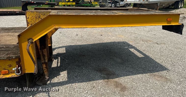 image for item DV4135 1970 Luttig drop deck equipment trailer