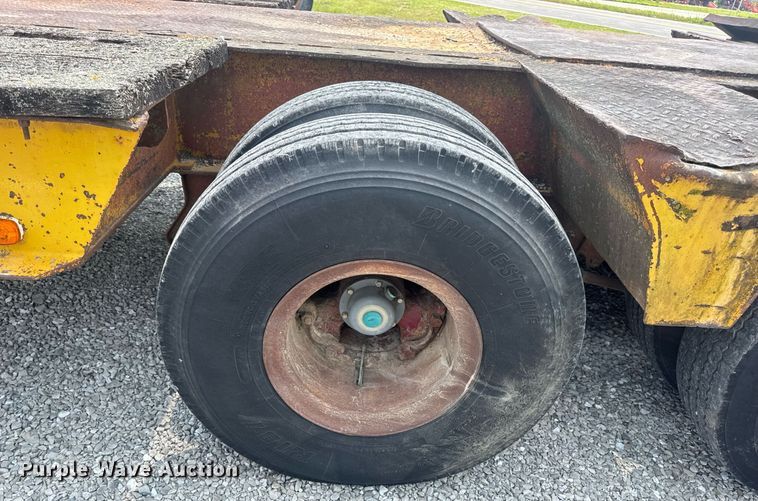 image for item DV4135 1970 Luttig drop deck equipment trailer