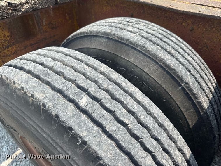 image for item DV4135 1970 Luttig drop deck equipment trailer