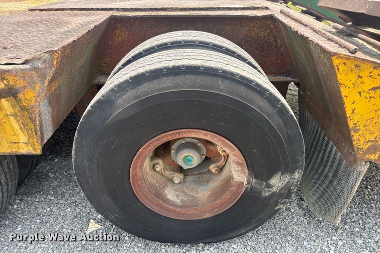 image for item DV4135 1970 Luttig drop deck equipment trailer