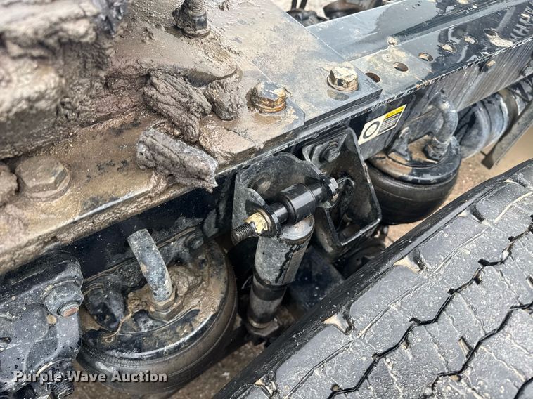 image for item DW1952 2019 Kenworth T880 semi truck