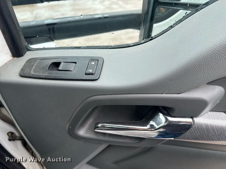 image for item DW1952 2019 Kenworth T880 semi truck