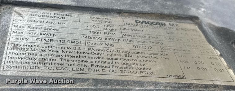 image for item DW1953 2013 Kenworth T800 semi truck