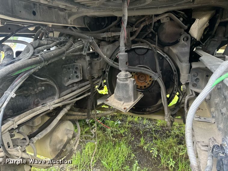 image for item DW1954 2014 Mack CXU613 semi truck