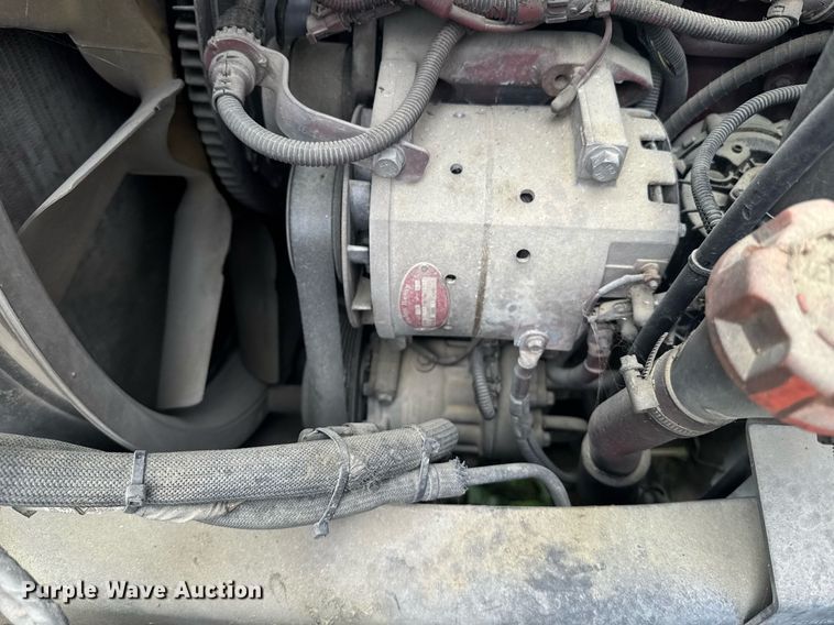 image for item DW1954 2014 Mack CXU613 semi truck