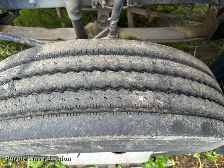 image for item DW1954 2014 Mack CXU613 semi truck