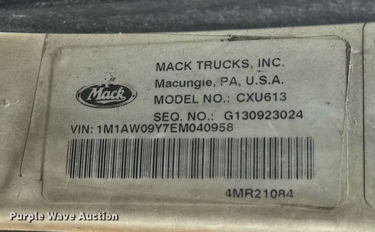 image for item DW1954 2014 Mack CXU613 semi truck