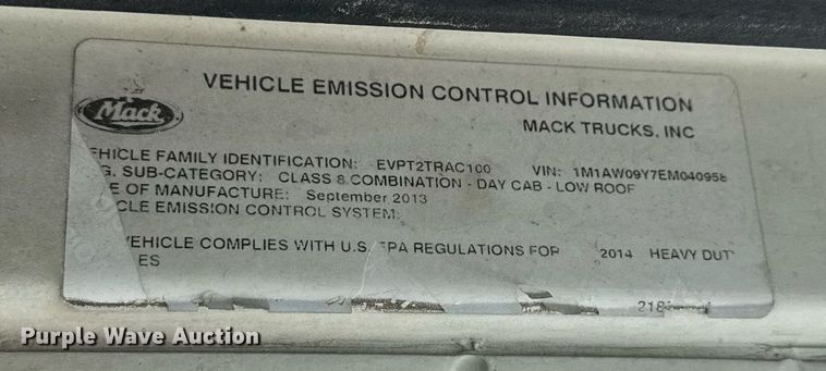 image for item DW1954 2014 Mack CXU613 semi truck