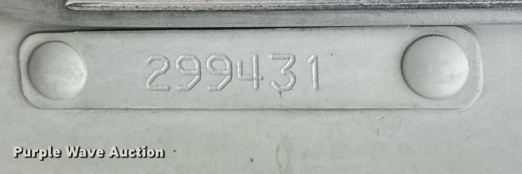 image for item DW1955 2019 Kenworth T800 semi truck