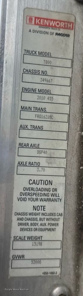 image for item DW1957 2013 Kenworth T800 semi truck