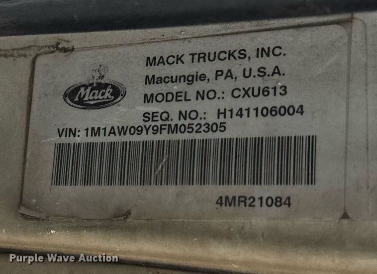 image for item DW1958 2015 Mack CXU613 semi truck