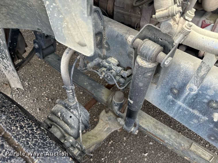 image for item DW1961 2018 Mack CXU613 semi truck