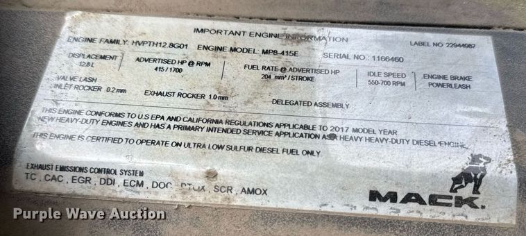 image for item DW1961 2018 Mack CXU613 semi truck