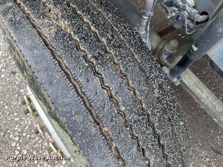 image for item DW1961 2018 Mack CXU613 semi truck