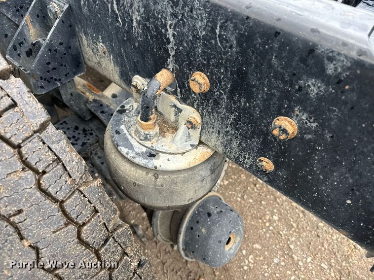 image for item DW1962 2016 Kenworth T880 semi truck