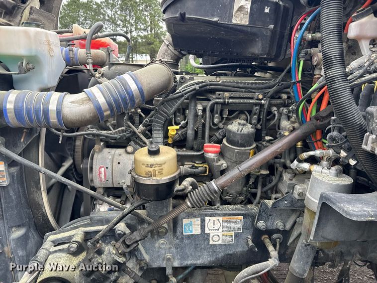 image for item DW1962 2016 Kenworth T880 semi truck