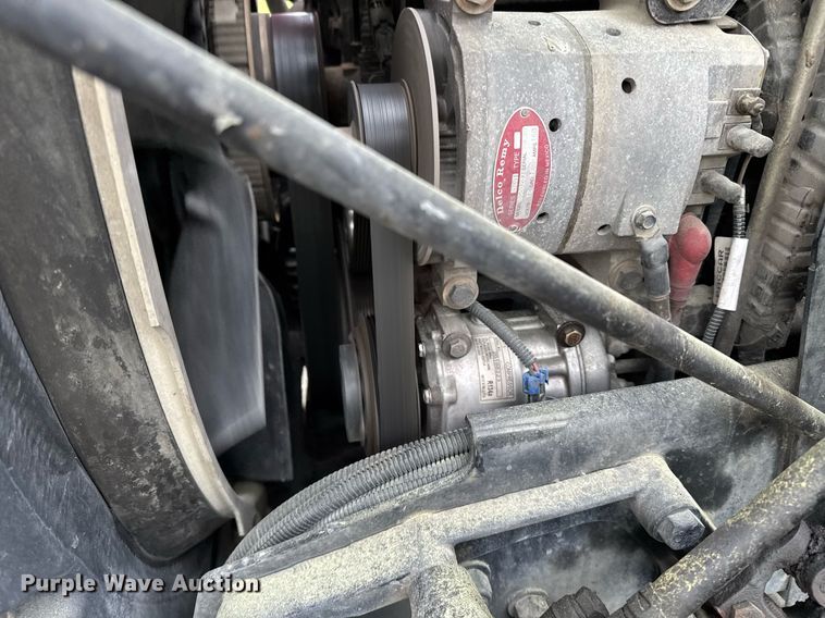 image for item DW1962 2016 Kenworth T880 semi truck