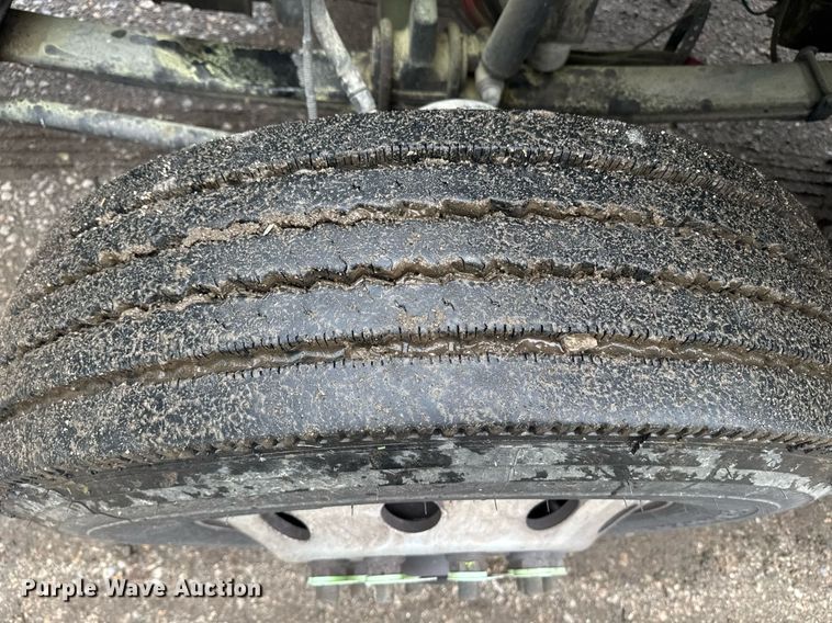 image for item DW1962 2016 Kenworth T880 semi truck