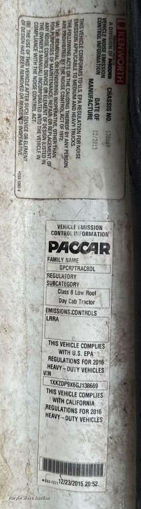 image for item DW1962 2016 Kenworth T880 semi truck