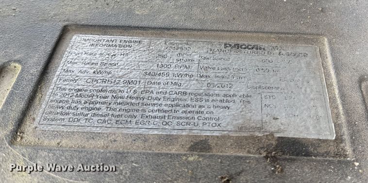 image for item DW1964 2013 Kenworth T800 semi truck