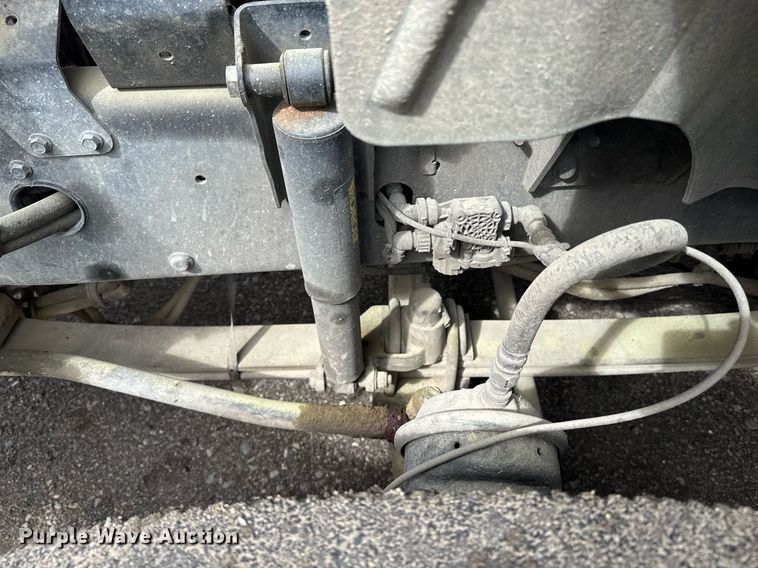 image for item DW1965 2017 Mack CXU semi truck