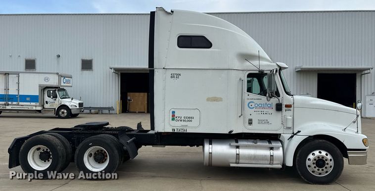 image for item DW1973 2007 International 9400I semi truck