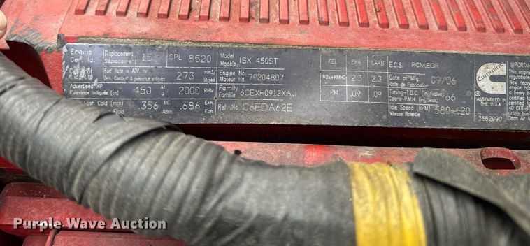 image for item DW1973 2007 International 9400I semi truck