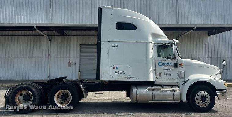 image for item DW1987 2007 International 9400I semi truck