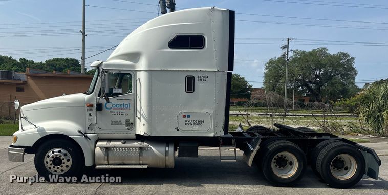 image for item DW1987 2007 International 9400I semi truck