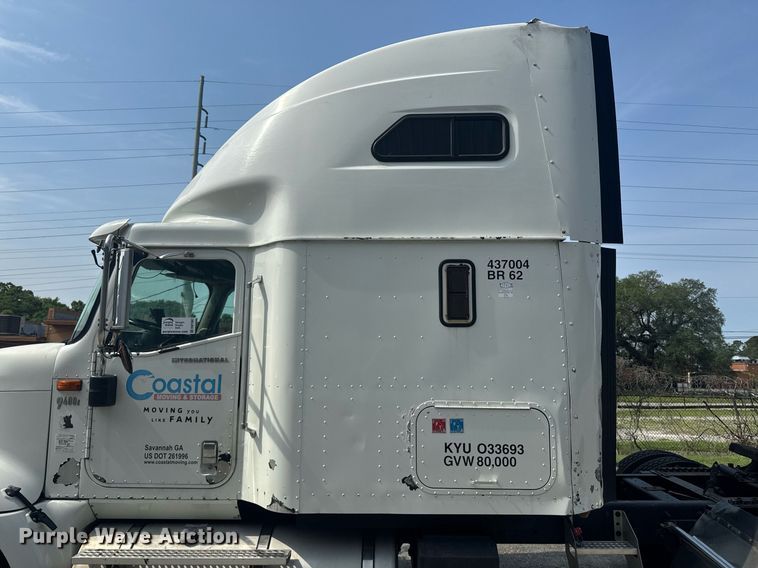 image for item DW1987 2007 International 9400I semi truck