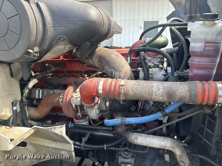 image for item DW1987 2007 International 9400I semi truck