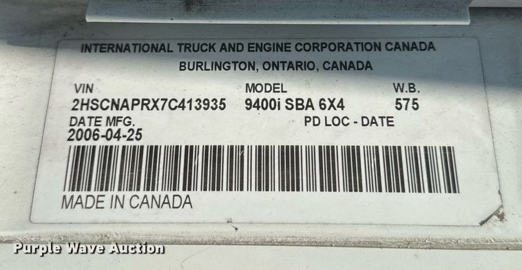 image for item DW1988 2007 International 9400I semi truck