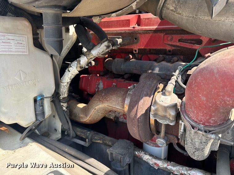 image for item DW1989 2007 International 9400I semi truck