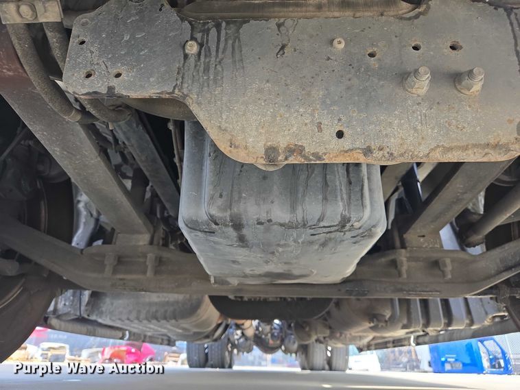 image for item DW7018 2018 Freightliner Cascadia semi truck