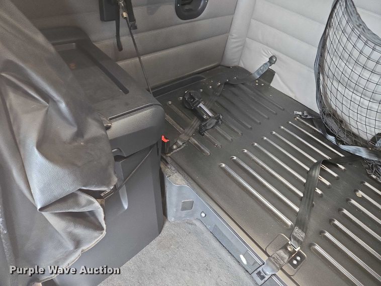 image for item DW7018 2018 Freightliner Cascadia semi truck