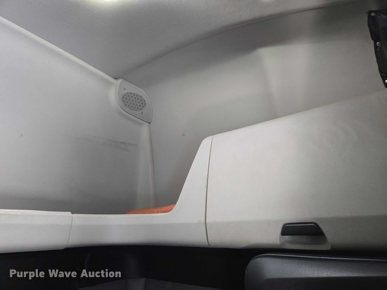 image for item DW7018 2018 Freightliner Cascadia semi truck