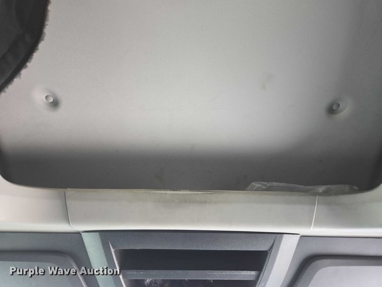 image for item DW7018 2018 Freightliner Cascadia semi truck