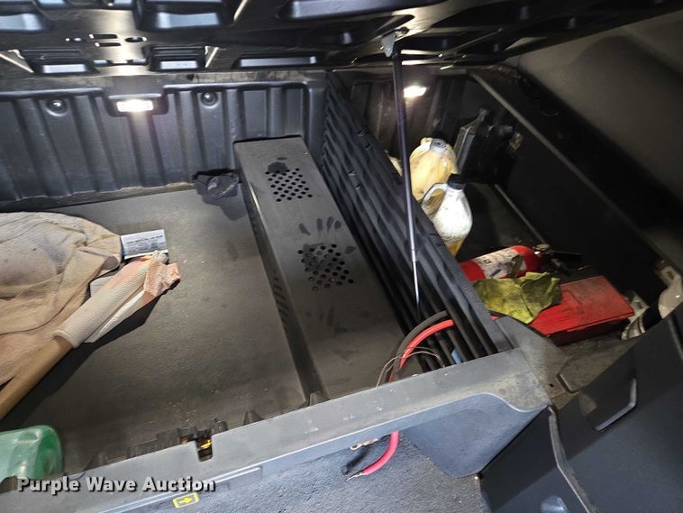 image for item DW7018 2018 Freightliner Cascadia semi truck