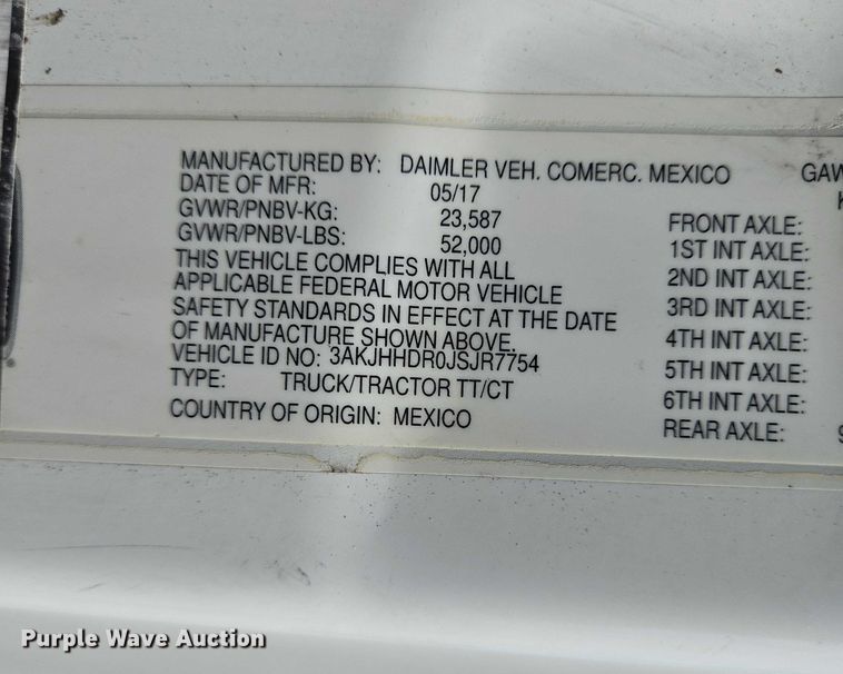 image for item DW7018 2018 Freightliner Cascadia semi truck