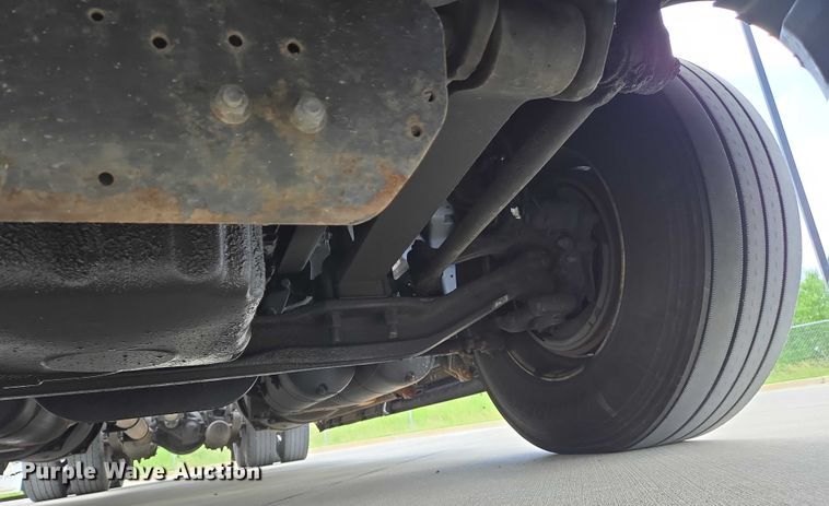 image for item DW7019 2018 Freightliner Cascadia semi truck