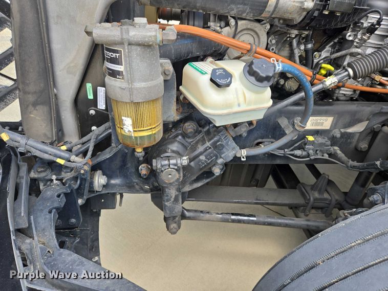 image for item DW7019 2018 Freightliner Cascadia semi truck