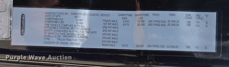 image for item DW7019 2018 Freightliner Cascadia semi truck