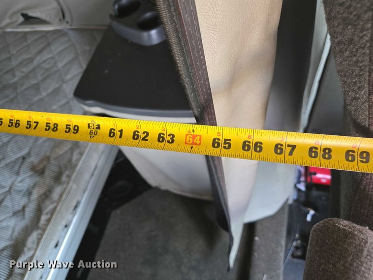 image for item DW7020 2019 Peterbilt 579 semi truck